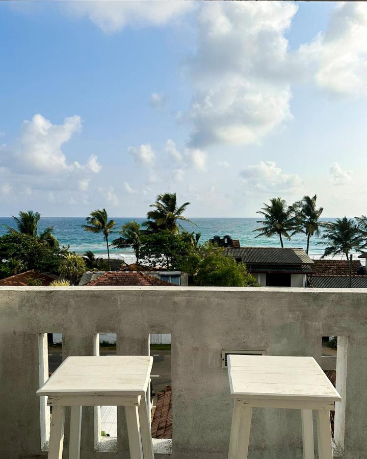 Sunset Sands Хиккадува Экстерьер фото