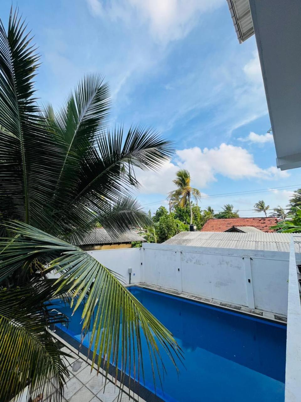 Sunset Sands Хиккадува Номер фото